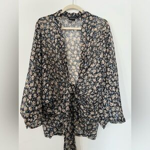 Saachi tie topper kimono
